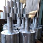 メッキ処理の終わったアダプター